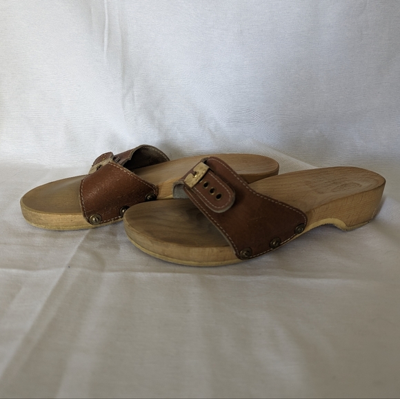 Dr. Scholl's Tan Sandals with Comfort and Style - Picture 1 of 3